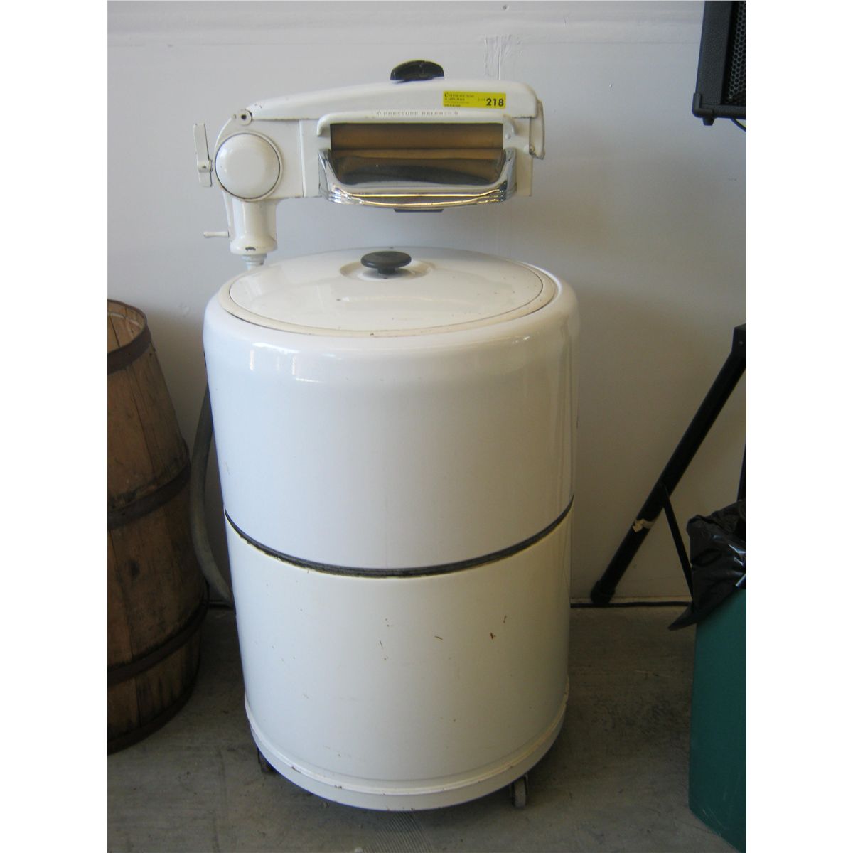 Inglis "Special" wringer washer