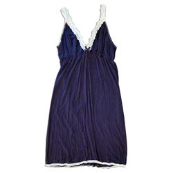 Julie Bowen Screen-Worn Wardrobe From ''Modern Family''