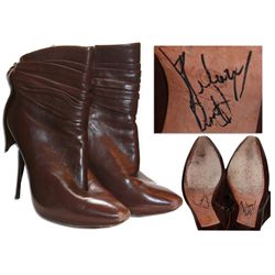 Hilary Duff Signed Boots & Autograph Note Signed by the Actress -- ''I hope you love these heels as 