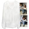 Image 1 : Desperate Housewives Screen-Worn Blouse by Teri Hatcher in The Second to Last Episode of the Series