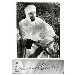Sir Laurence Olivier Signed 8'' x 10'' Photo