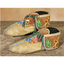 Ojibwa Child's Beaded Moccasins