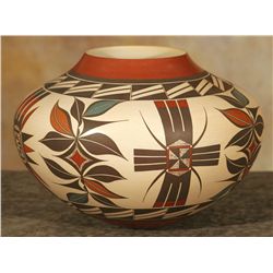 Laguna Jar by Steve and Yvonne Lucas