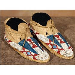 Sioux Child's Moccasins