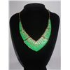 Image 1 : 306CTW GREEN VINTAGE BRASS NECKLACE;18INCH