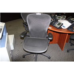 HERMAN MILLER AERON TASK CHAIR