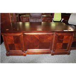 WALNUT TRADITIONAL DESK C/W MATCHING CREDENZA