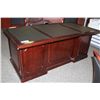 Image 1 : MAHOGANY TRADITIONAL INLAY TOP EXECUTIVE DESK (SOME DAMAGE)