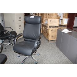 BLACK LEATHER  HI BACK EXECUTIVE CHAIR