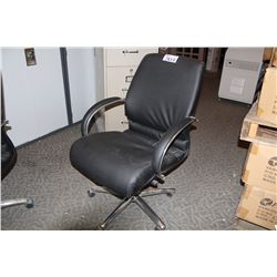 BLACK LEATHER  MID BACK EXECUTIVE CHAIR