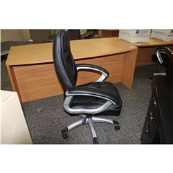 BLACK LEATHER HI BACK EXECUTIVE CHAIR (59)