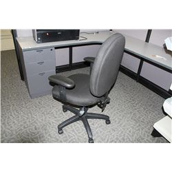 BLACK MULTI  LEVER TASK CHAIR