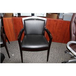 CHERRY FRAMED BLACK CLIENT CHAIR