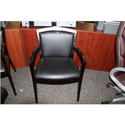 CHERRY FRAMED BLACK CLIENT CHAIR