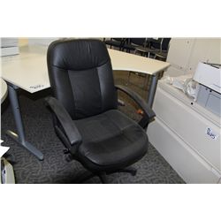 BLACK MID BACK EXECUTIVE CHAIR