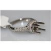 Image 2 : 18K WHITE GOLD DIAMOND RING 0.76 CTW