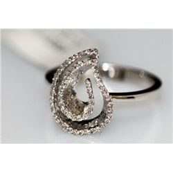 14K WHITE GOLD DIAMOND RING 0.24 CTW