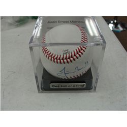 Replica signature signed baseball "Justin Morneau"