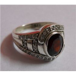 4.000g Ring of Garnet & CZ Sterling Silver
