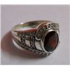 Image 1 : 4.000g Ring of Garnet & CZ Sterling Silver