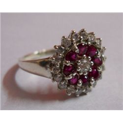 2.380g Ring of Garnet & CZ Sterling Silver