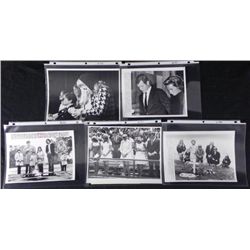 5 Original Kennedy Press Photo Mourning Robert and John