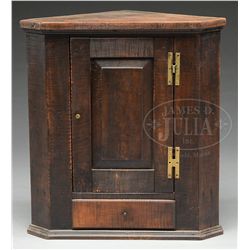 FINE NEW ENGLAND CHIPPENDALE TIGER MAPLE CORNER CABINET.