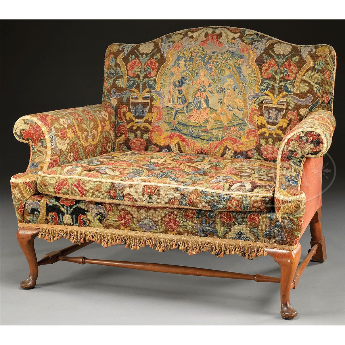 CUSTOM WALNUT AMERICAN COLONIAL QUEEN ANNE REVIVAL SETTEE.