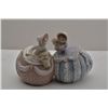 Image 2 : Lot of 3 small LLadro pieces including 2  swans and a pair of flower ladies, all in  fine condition 