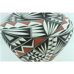 Authentic Hand Crafted & Painted Navajo Pot Blk