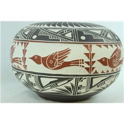 Authentic Engraved Hand Crafted Pot (blk red)