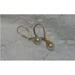 14k White Pearl Earrings