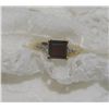 Image 2 : Ladies 10k Garnet & Diamond Ring 2.2 Grms