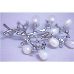 WHITE PEARL AND CZ BROACH