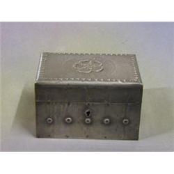 An Art Nouveau pewter trinket box with hinged lid 5 1/2  £30-50...