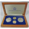Image 2 : 1987 CONSTITUTION 4 COIN SET WITH MAHOGANY  BOX
