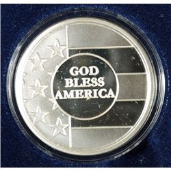 "GOD BLESS AMERICA" ONE OUNCE .999 SILVER ART ROUND IN CAPSULE  WITH GIFT BOX