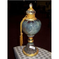 GORGEOUS TABLE URN