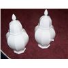 Image 2 : (2X$) PAIR OF "CASTILLIAN" PORCELAIN 25'T TABLE URNS