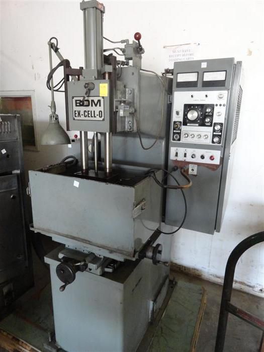 Excello Edm (Electronic Discharge Machining) Ram Type Sinker Machine