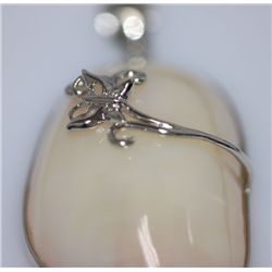 FANCY FASHION JEWELRY WHITE PENDANT