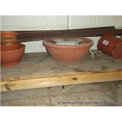 LOT: MISCELLANEOUS  PLANT POTS