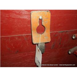 FRAME STRAIGHTENING ACCESSORY