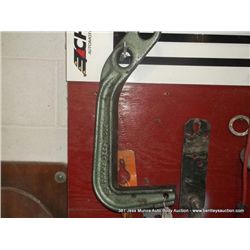 FRAME STRAIGHTENING ACCESSORY