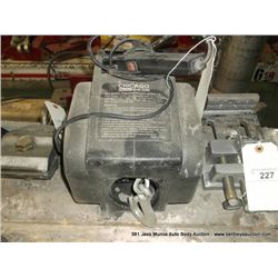 CHICAGO 39997 2000 POUND ELECTRIC WINCH