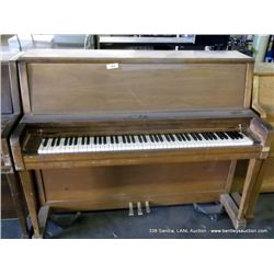 WURLITZER PIANO (print sequence:) 1100574