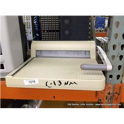 QUARTET ACCUSAFE PAPER CUTTER