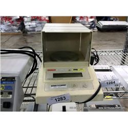 OHAUS PRECISION MIXER