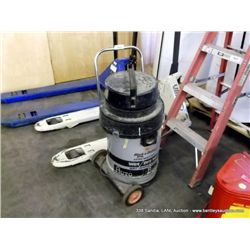 B&D WET/ DRY VAC