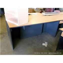 COMPUTER DESK